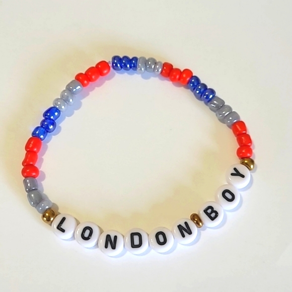 TAYLOR SWIFT BRACELETS- Handmade - Picture 4 of 5